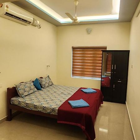 Punerjeni Homes Alappuzha Εξωτερικό φωτογραφία